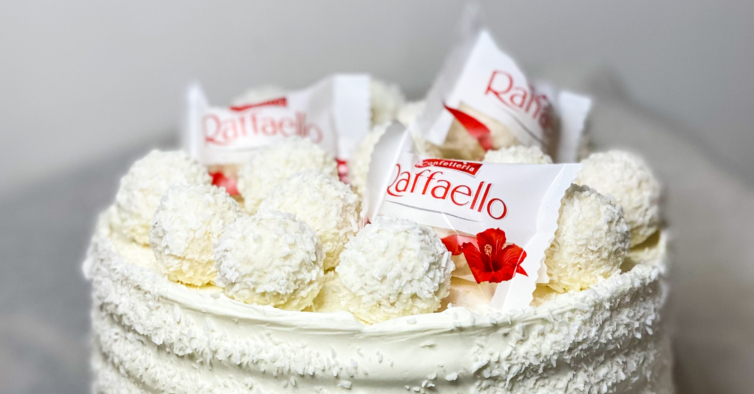 A receita de bolo Raffaello da Cakes4all que vai querer recriar este Natal  – New in Oeiras