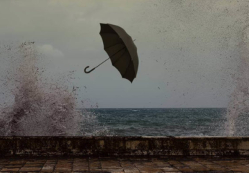 Chuva forte, trovoada e agitação marítima voltam a colocar Oeiras sob aviso amarelo