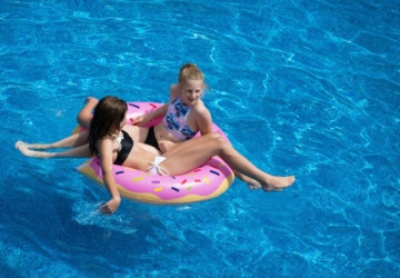 Lidl salva o verão: esta piscina monta-se sozinha e custa menos de 30€